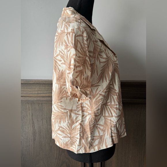 Nicole Miller Linen Leaf Print Button-Up Shirt - Cream and Tan small - Picture 5 of 7